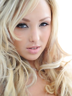 Danni King Is One Sexy Blonde Babe